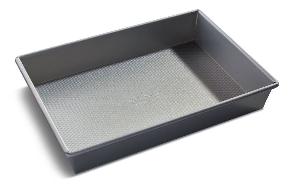 Professional Non-Stick Rectangular Cake Pan, 9 x 13-in V1I1 - product image 1